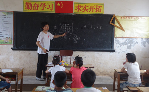 3、我们都是一朵花（张鹏飞 ）_副本.jpg