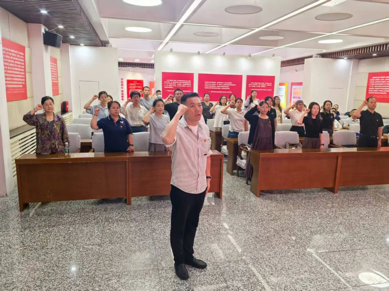 1758255286195669.jpg 1758255286195669.jpg